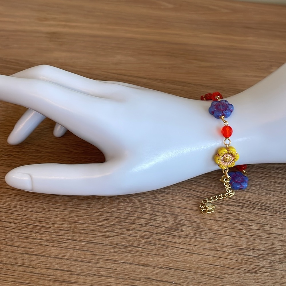 HAND CRAFTED FLORAL FANTASY BRACELET Rainbow Czech Glass Flowers & Beads Boho